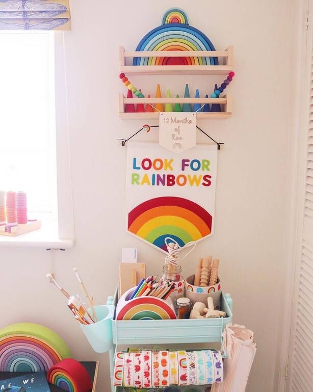 instagram @athomewithrainbows