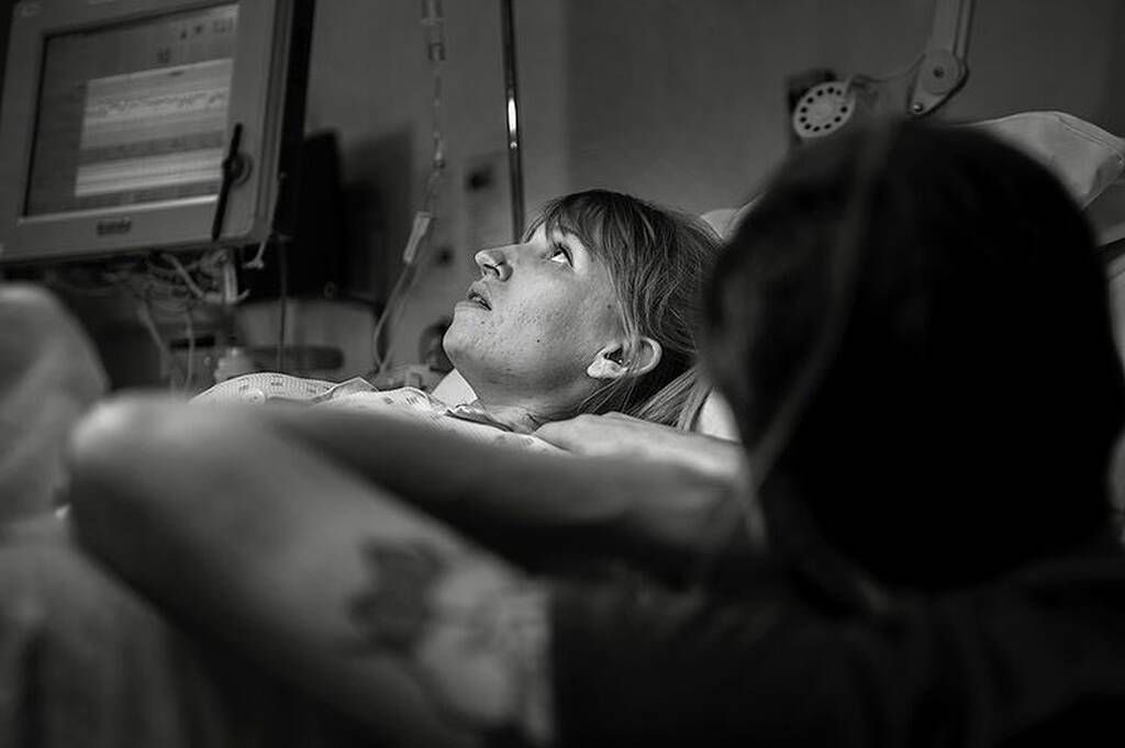 Γυναίκες φωτογραφίζονται λίγο πριν τον τοκετό - Μοναδικές φωτογραφίες