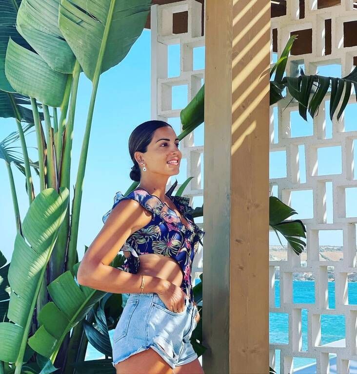 Σταματίνα Τσιμτσιλή: Δείτε πώς την φωτογράφισε η κόρη της σε παραλία της Πάρου