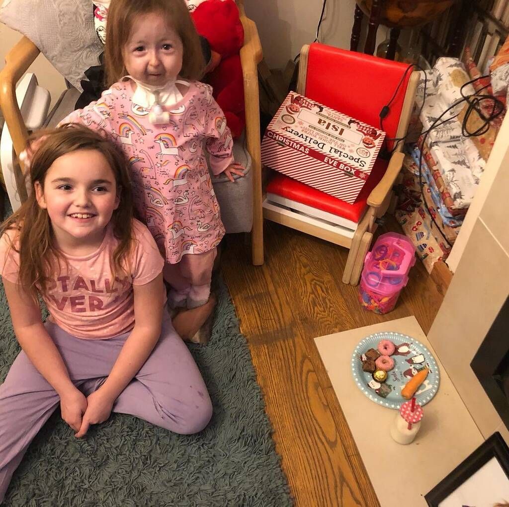 Το μοναδικό κορίτσι στον κόσμο με την ασθένεια «Benjamin Button» (βίντεο)