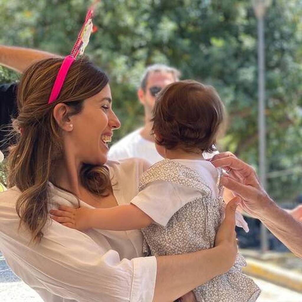 Αλεξάνδρα Ταβουλάρη: Δείτε πώς φωτογράφισε την ενός έτους κόρη της