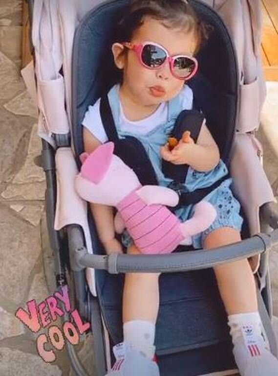 Ελένη Χατζίδου: “Ευτυχώς είναι και τα παιδάκια μας και ξεχνιόμαστε…”