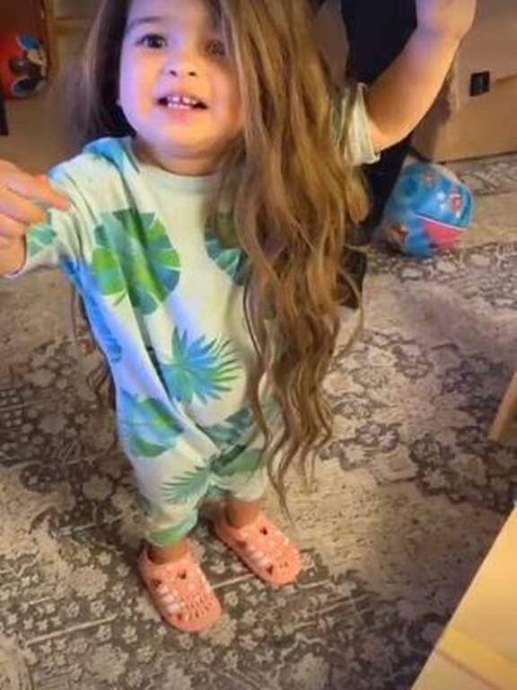 Ελένη Χατζίδου: “Ευτυχώς είναι και τα παιδάκια μας και ξεχνιόμαστε…”