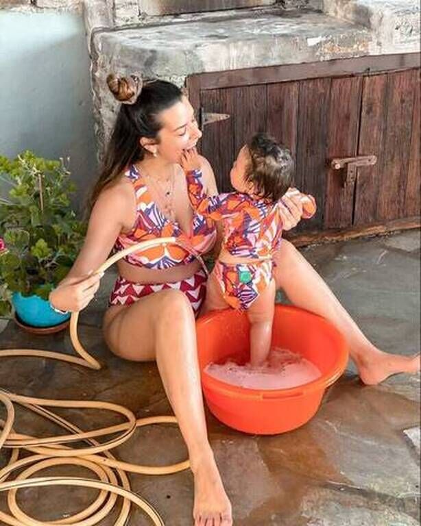 Νικολέττα Ράλλη: Η υπέροχη φωτογραφία με την κόρη της από τις διακοπές