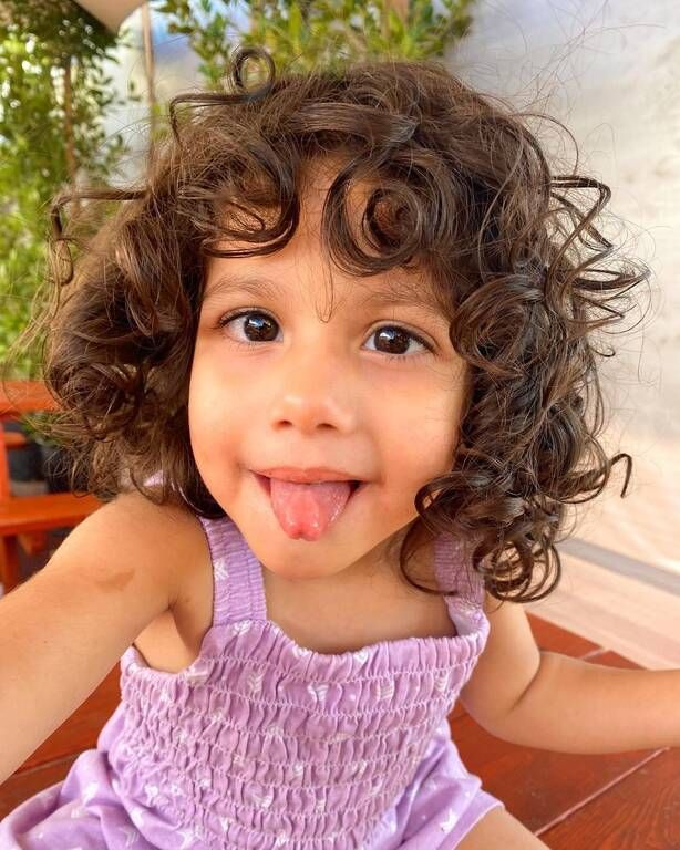 Τρίχρονο κορίτσι με σπάνιο σύνδρομο έχει πάνω από 1,5 εκατομ. φίλους στο TikTok (βίντεο)