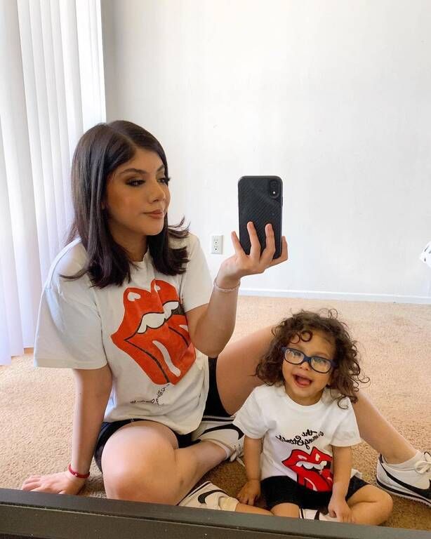 Τρίχρονο κορίτσι με σπάνιο σύνδρομο έχει πάνω από 1,5 εκατομ. φίλους στο TikTok (βίντεο)