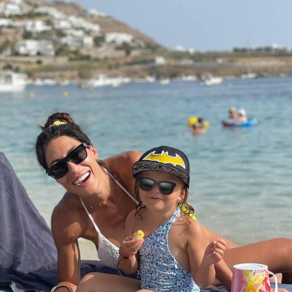 Φλορίντα Πετρουτσέλι: Οι απίθανες φώτο των παιδιών της από τις διακοπές