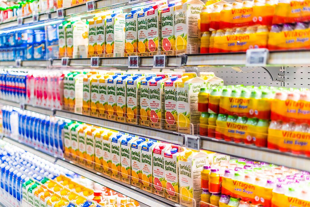 Φρουτοχυμούς συσκευασμένους: Η Αμερικανική Παιδιατρική Ακαδημία δεν συνιστά καθόλου χυμό φρούτων για βρέφη κάτω του 1 έτους, λόγω της χαμηλής θρεπτικής του αξίας.