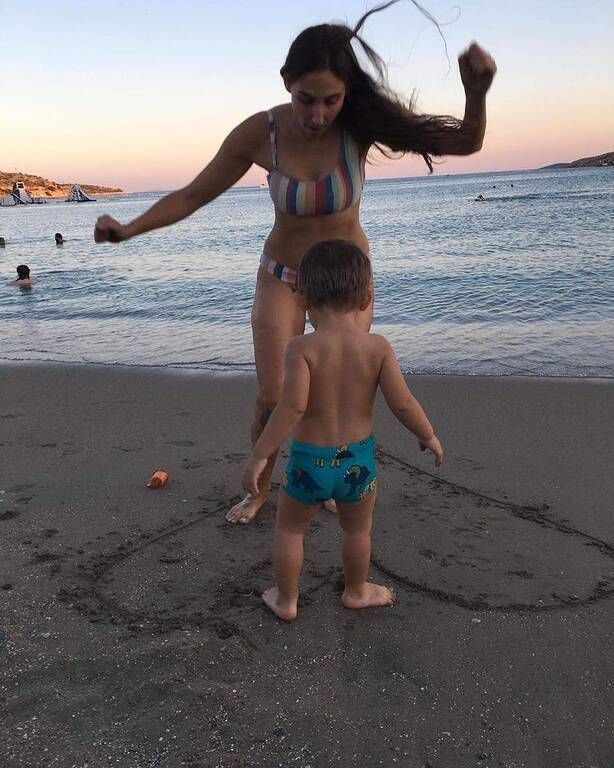 Φωτεινή Αθερίδου: Απίθανη η νέα φωτογραφία με τον γιο της 