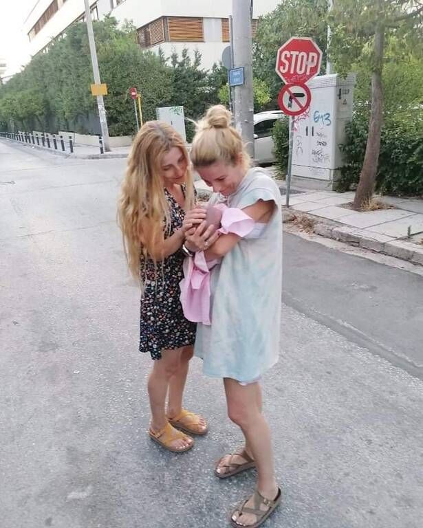 Βαλεντίνη Ράντη: Στην θάλασσα με την αδερφή της, Αγάθη και την μπεμπούλα της