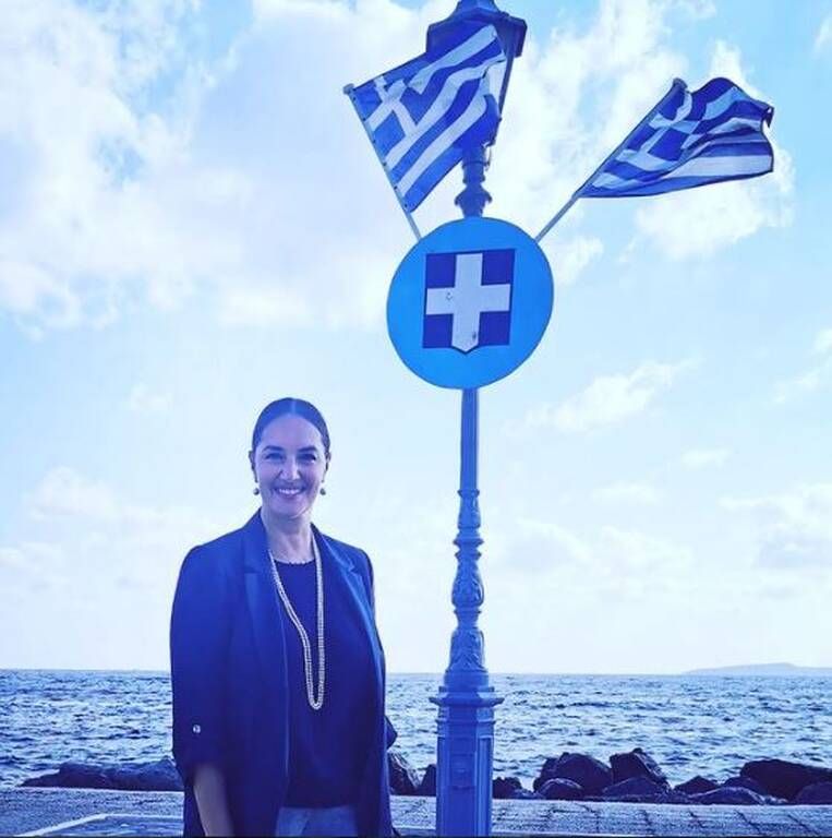 Νόνη Δούνια: "Χρόνια πολλά Ελλάδα!"