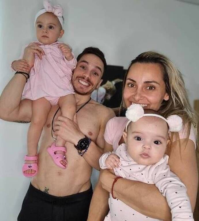 Μιλλούση - Πετρούνιας: Η μεγάλη τους κόρη έγινε δύο ετών (εικόνες)