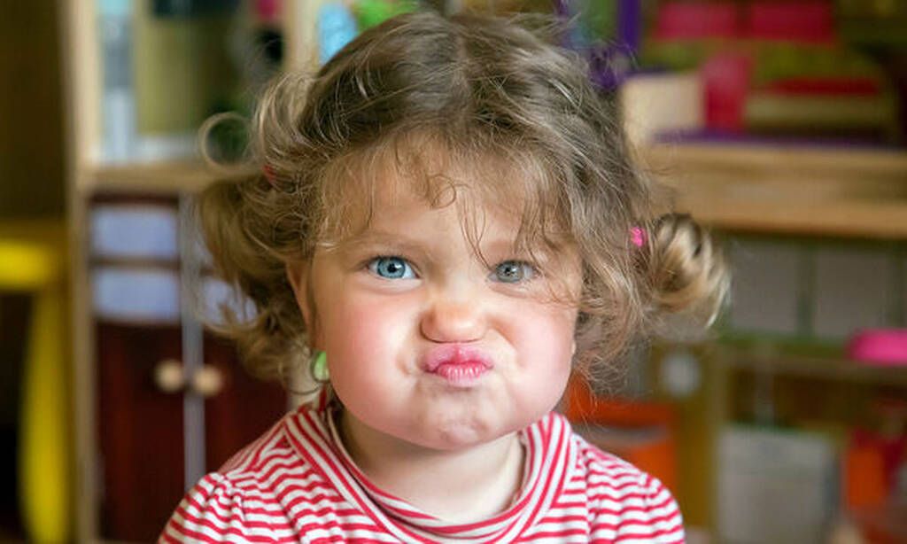 Επομένως, εάν αναρωτιέστε εάν η ανάπτυξη του παιδιού σας είναι σε καλό δρόμο, θυμηθείτε απλώς ότι η ανάπτυξη συμβαίνει με την πάροδο του χρόνου . Οι διαφορές μεταξύ των παιδιών συνήθως δεν θα πρέπει να προκαλούν ανησυχία.