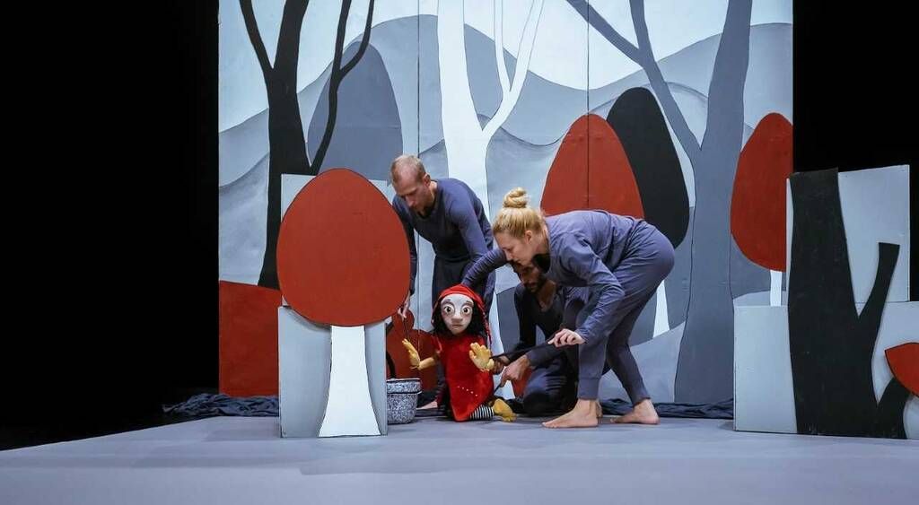 «Η Κοκκινοσκουφίτσα στο δάσος των Χριστουγέννων» στο Ιντεάλ από 28 Νοεμβρίου