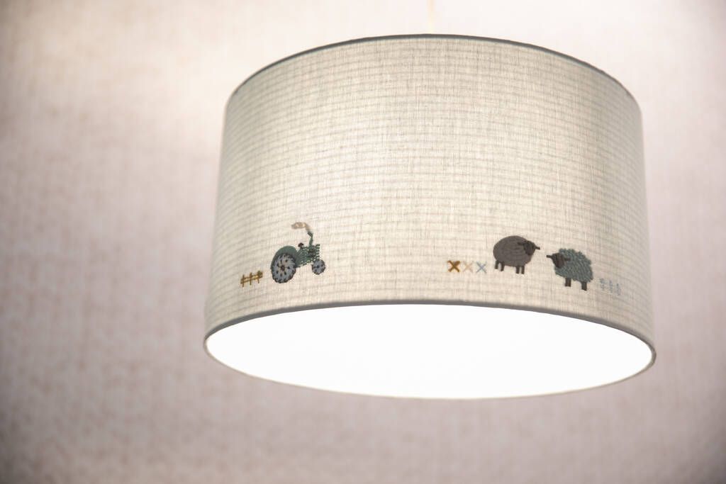 Golden Hall - Οι μαμάδες μπορούν να θηλάσουν