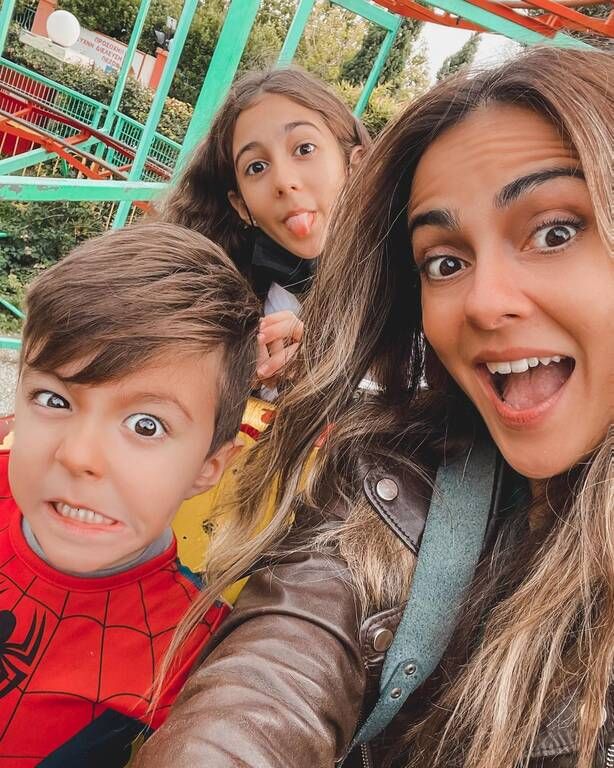 Μάνος Παπαγιάννης: Η απίθανη φώτο με τα παιδιά του ανήμερα των γενεθλίων του