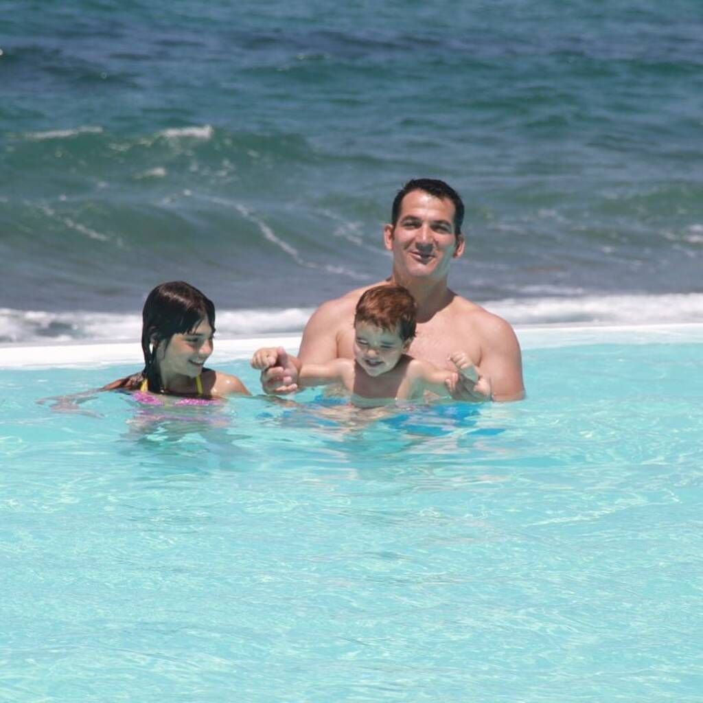 Πύρρος Δήμας: Η σπάνια φωτογραφία με τον μικρότερο γιο του