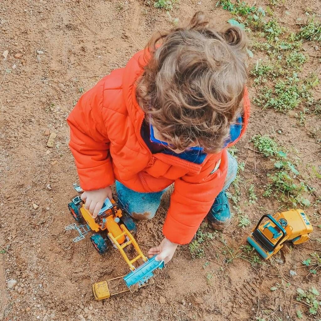 Τα τρομερά δίχρονα! Η απίθανη ανάρτηση της Τζένης Θεωνά για τον γιο της