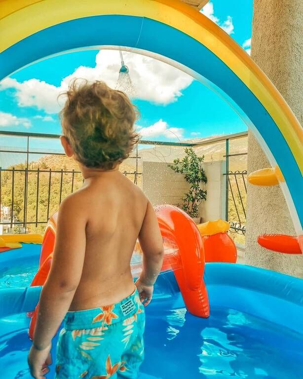 Τα τρομερά δίχρονα! Η απίθανη ανάρτηση της Τζένης Θεωνά για τον γιο της