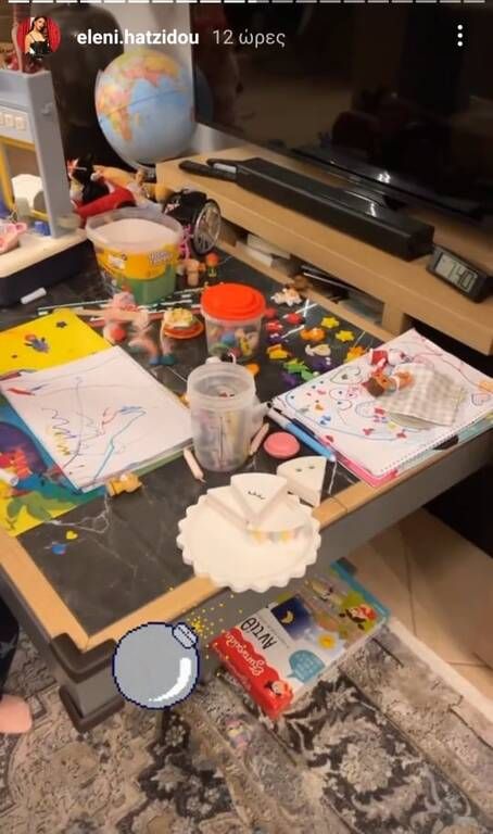 Ελένη Χατζίδου: Το σαλόνι της μετατράπηκε σε παιδότοπος