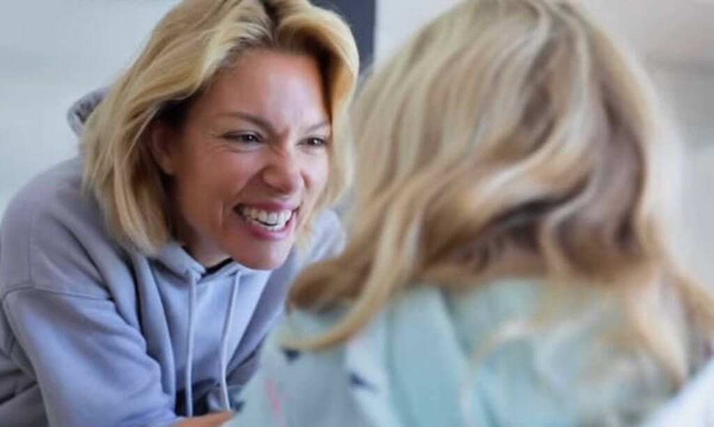 Βίκυ Καγιά: Το εντυπωσιακό χριστουγεννιάτικο δέντρο που στόλισε με τα παιδιά της