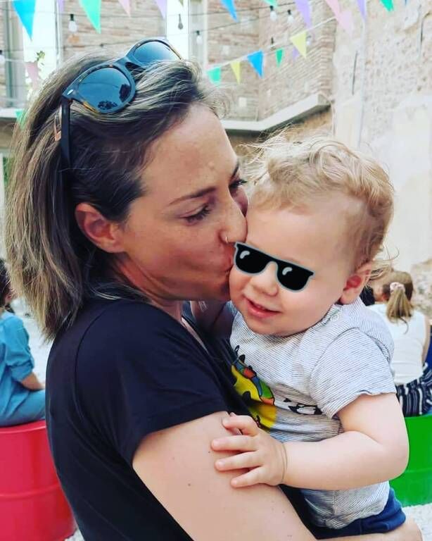 Αλεξάνδρα Ούστα: Με τον γιο της στο θέατρο 