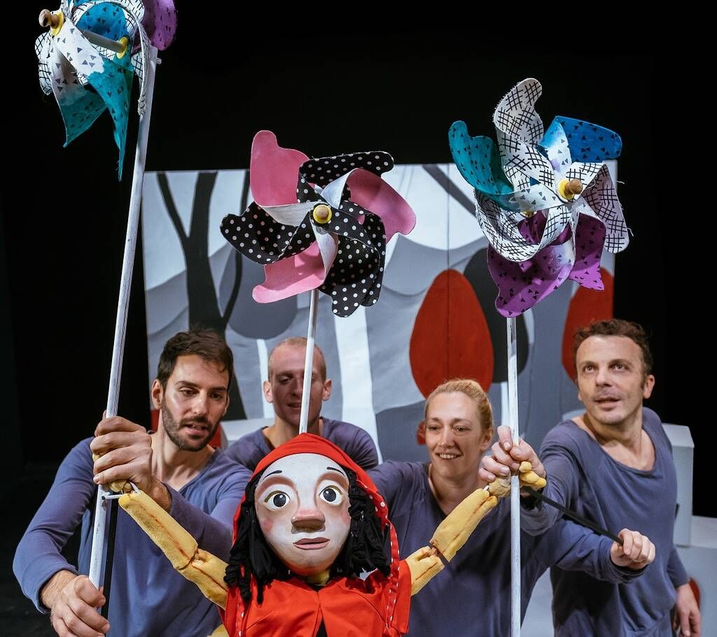 Η Κοκκινοσκουφίτσα στο δάσος των παραμυθιών από τις 20 Φεβρουαρίου στο Ιντεάλ