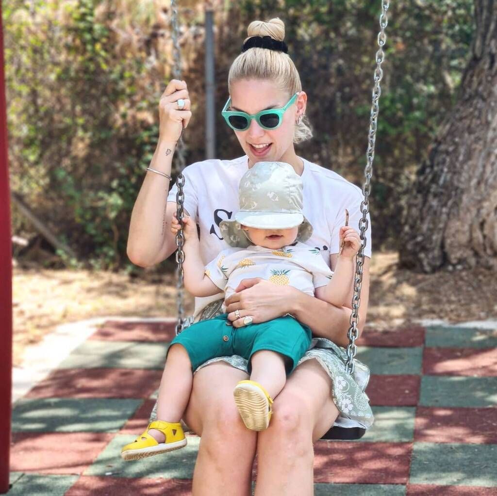 Μαντώ Γαστεράτου: Έτοιμος για το ρόλο του μεγάλου αδερφού ο γιος της (εικόνες)