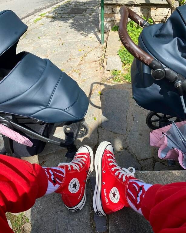 Η αδερφή του Σάκη Τανιμανίδη δημοσίευσε φώτο με μία από τις δίδυμες