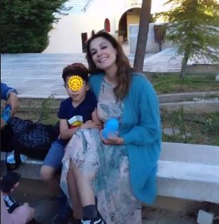 ενώ μοιράστηκε στα social και μια ακόμα πρόσφατη με τον 9χρονο πια, γιο.