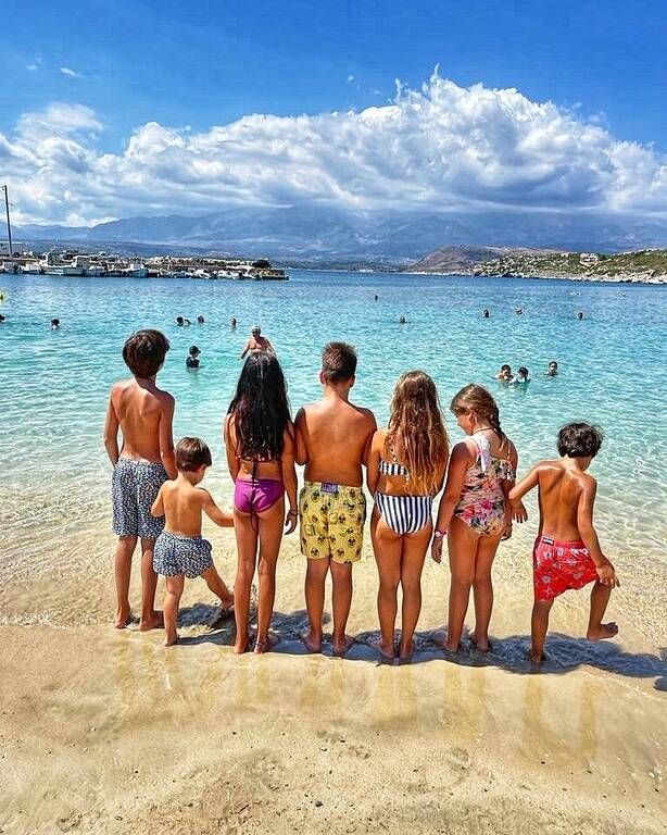 "Τα 7 !!! ⠀
Το ένα και μοναδικό λεπτό που έμειναν ακίνητα !!!!"