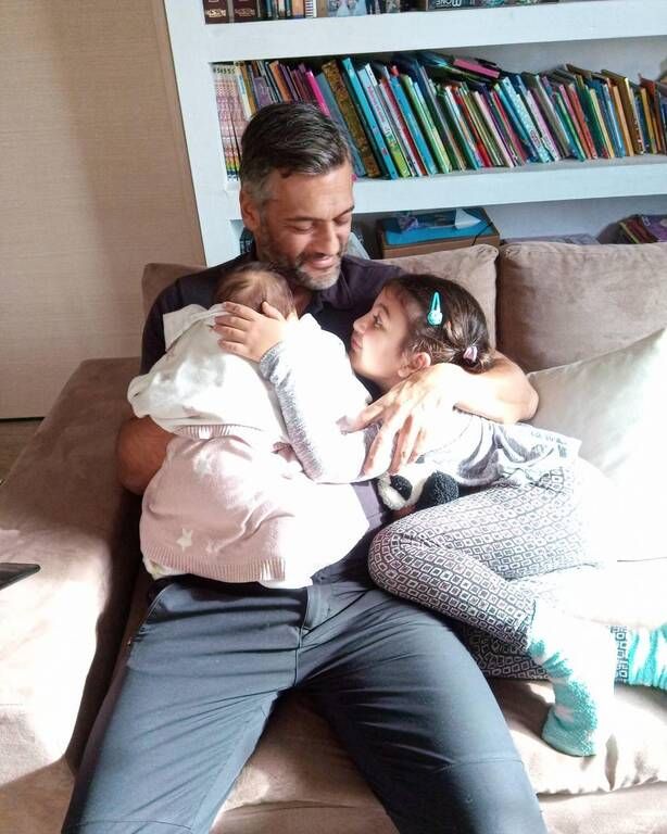 'Οσο, για τις κόρες του, είναι έρωτας.