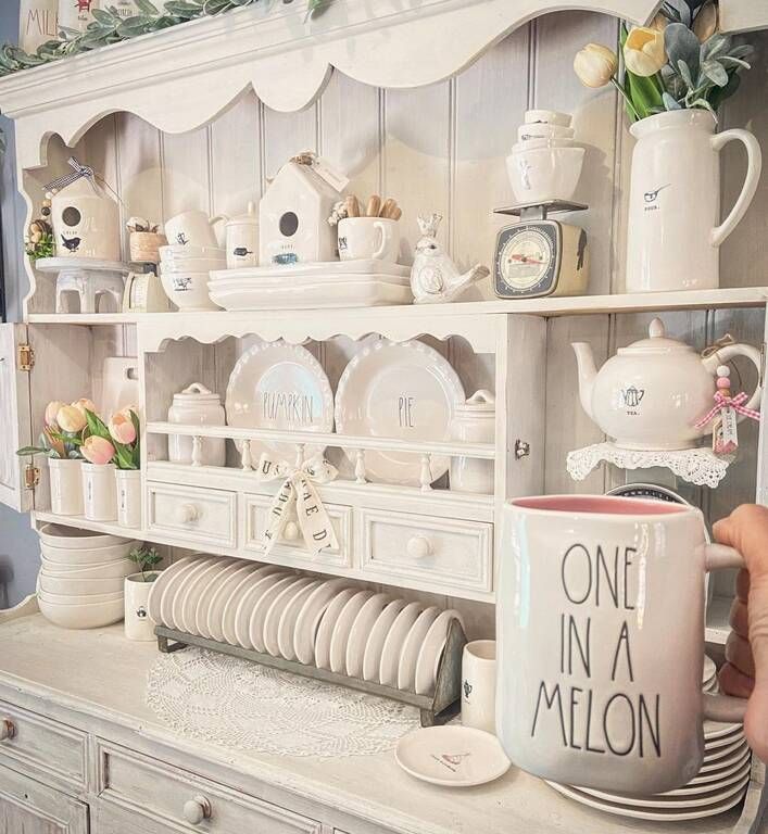 Καλοκαιρινή διακόσμηση  κουζίνας  (Instagram @cinthya_raedunn_lover )