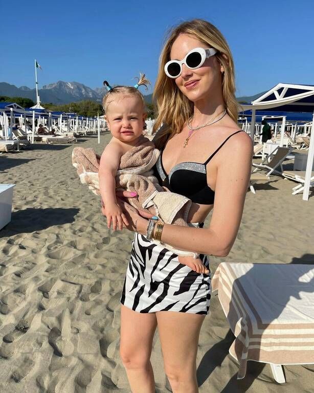 και η μαμά της δεν την αποχωρίζεται