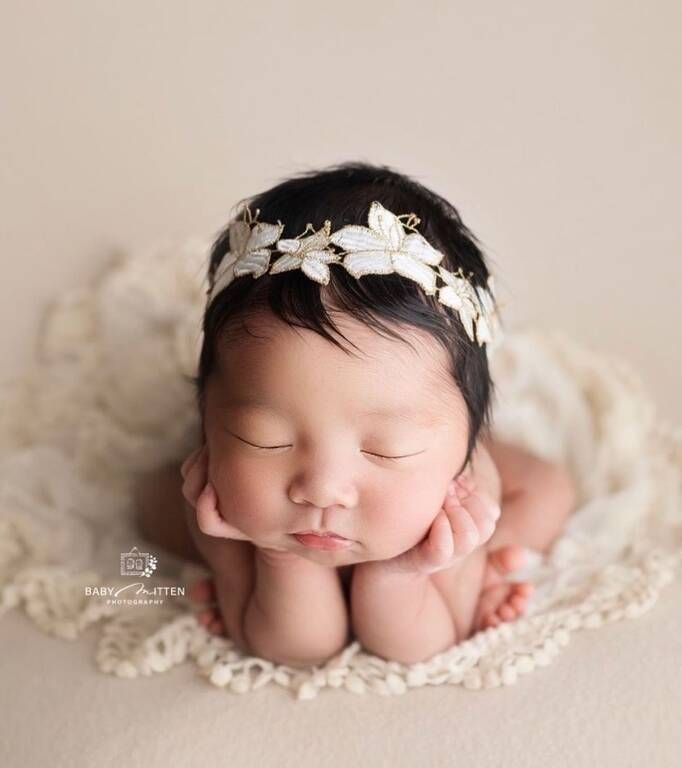 Κορδέλα λευκή με λουλουδάκια