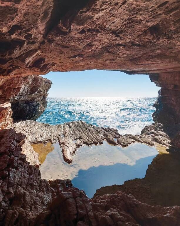 "Ο εναλλακτικός τουρισμός στα καλύτερα του. Στο νησί κυρίως θα δεις περιπατητες, ανθρώπους που αγαπούν τη φύση και θέλουν αυτό το κάτι διαφορετικό για τις διακοπές τους."