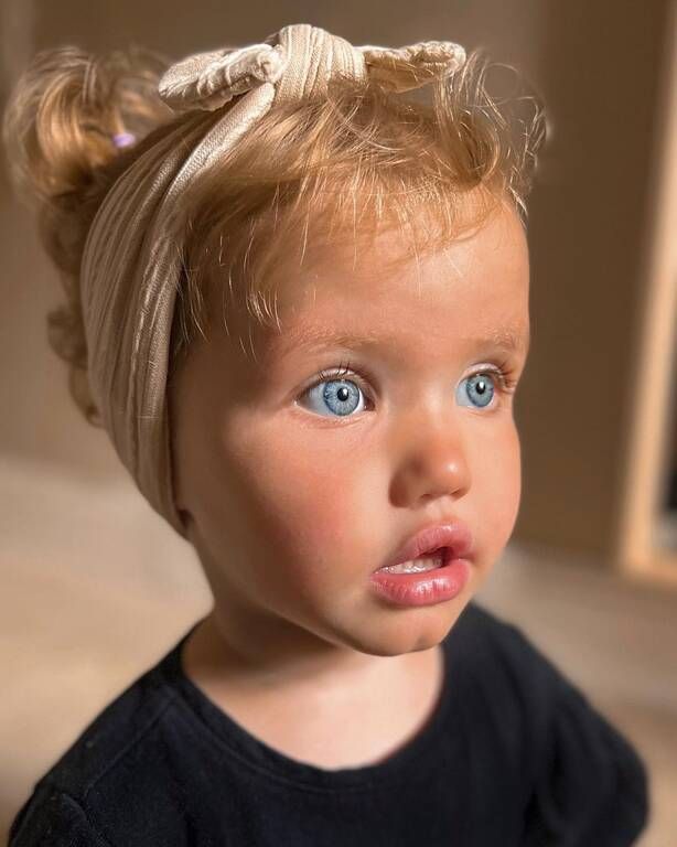 Η Catrin συνηθίζει να τραβάει την κόρη της κοντινές φωτογραφίες - Πηγή φωτογραφίας: Insatgram / catrinjones__