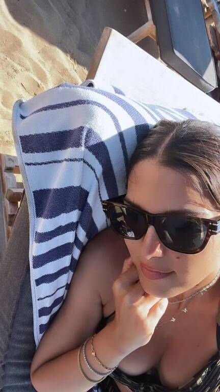 H γνωστή παρουσιάτρια απολαμβάνει το καλοκαίρι στην Πάρο,