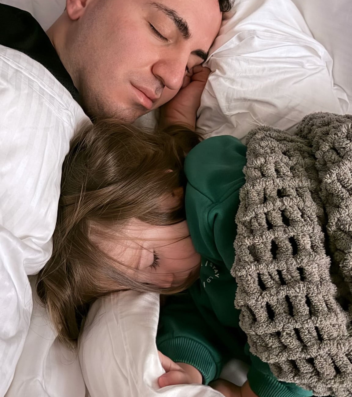 jtouni-parisi-me-pari-kai-stefano.jfif