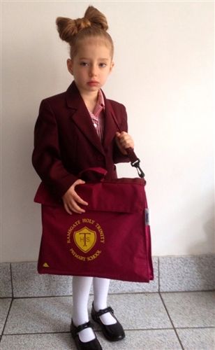 Έδιωξαν από το σχολείο 4χρονο κοριτσάκι λόγω χτενίσματος!