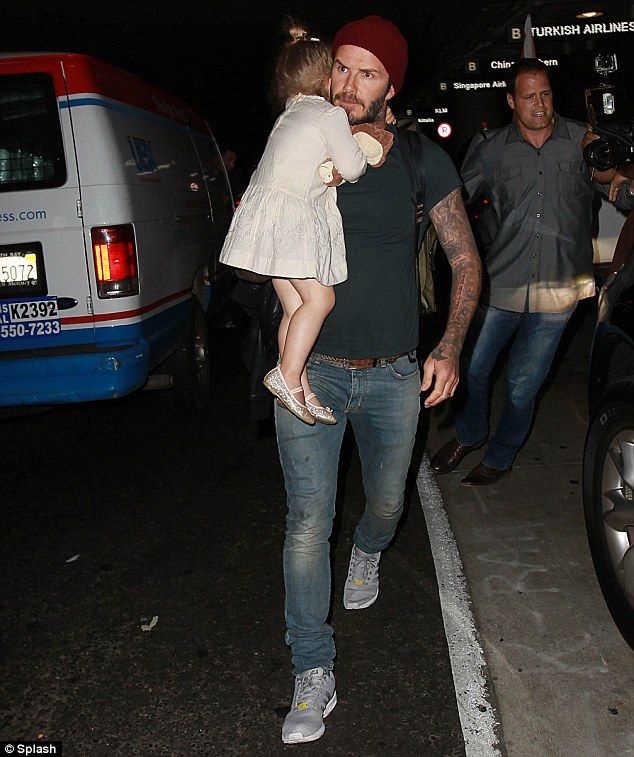 «Οι Μπέκαμ»! Αυτή η οικογένεια, όπου πάει, προκαλεί πανικό! (φωτογραφίες)