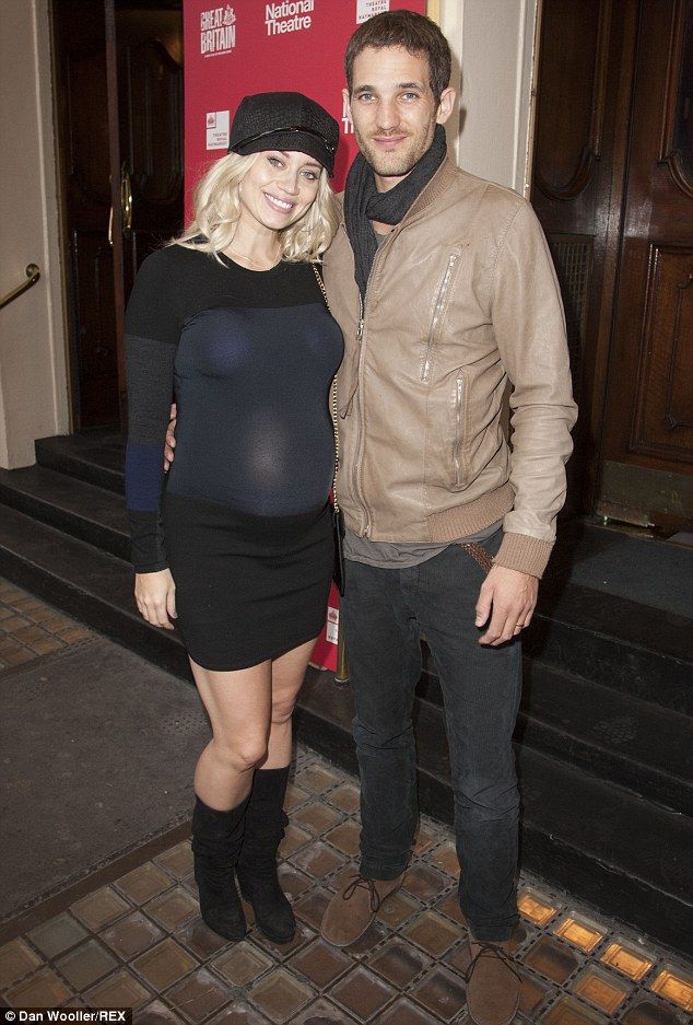 Έγιναν γονείς και το ανακοίνωσαν στο Twitter! (εικόνες)