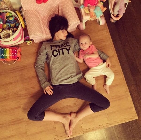 Χιλάρια Μπάλντουιν: Δε θα πιστεύετε τι κάνει με την κόρη της κάθε στιγμή της ημέρας! (εικόνες)