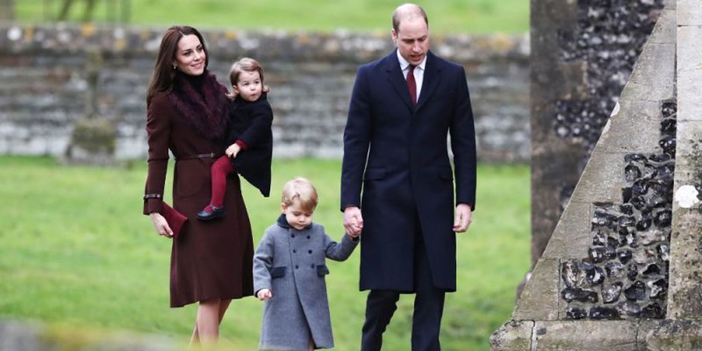 Kate Middleton: Η δούκισσα του Κέιμπριτζ και ο Πρίγκιπας William περιμένουν το τρίτο τους παιδί. Και όπως στις δύο προηγούμενες, έτσι και σε αυτήν η Kate αντιμετωπίζει προβλήματα με ναυτίες. Το πριγκιπικό ζευγάρι έχει αποκτήσει τον Πρίγκιπα George και την