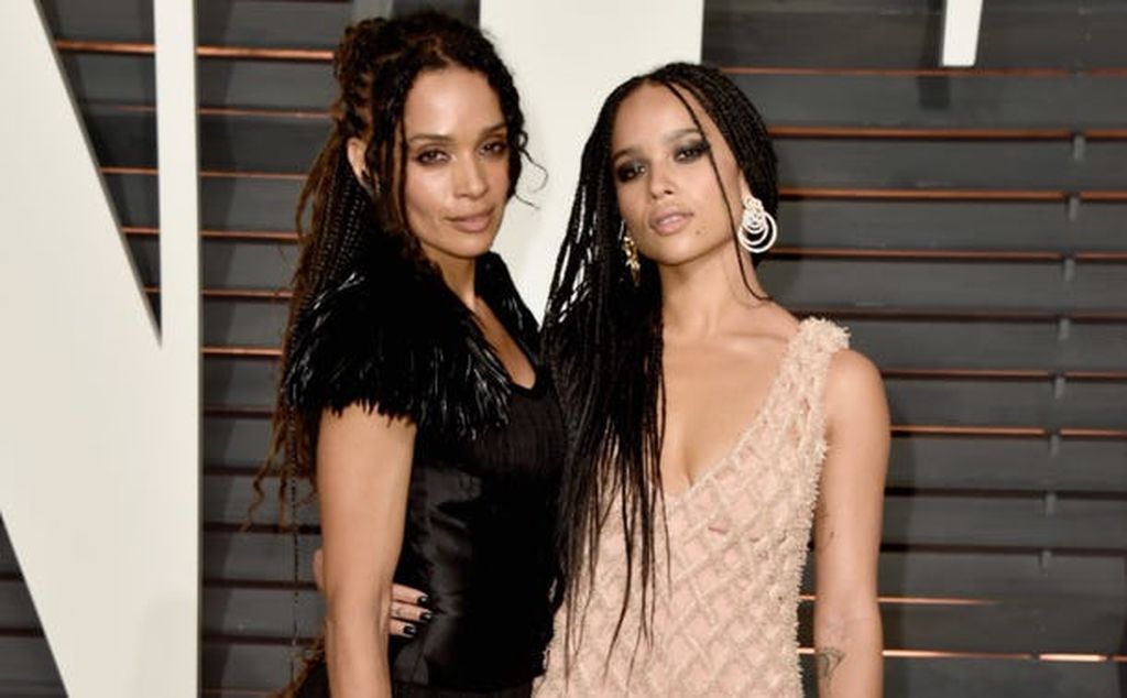 Lisa Bonet: Η πάλαι ποτέ τηλεοπτική κόρη του «Bill Gosby» ένιωσε την απόρριψη από την κόρη της, Zoe όταν εκείνη σε ηλικία 11 ετών ζήτησε να μείνει με το πατέρα της, Lenny Kravitz, επειδή δεν ήταν η μαμά που ήθελε. Η ηθοποιός έχασε την κηδεμονία, αν και σή