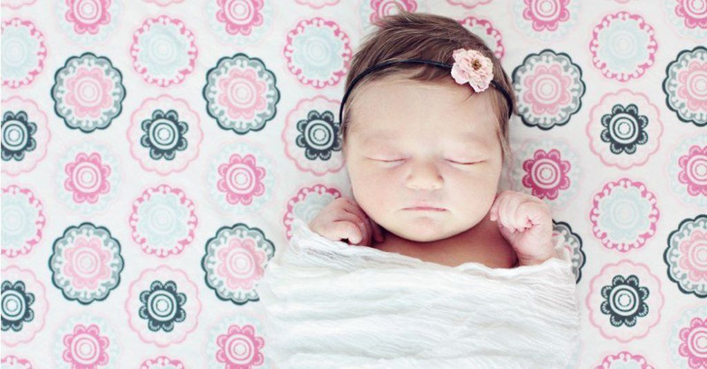 Δεν υπάρχει φυσιολογικός ύπνος στα νεογέννητα μωρά