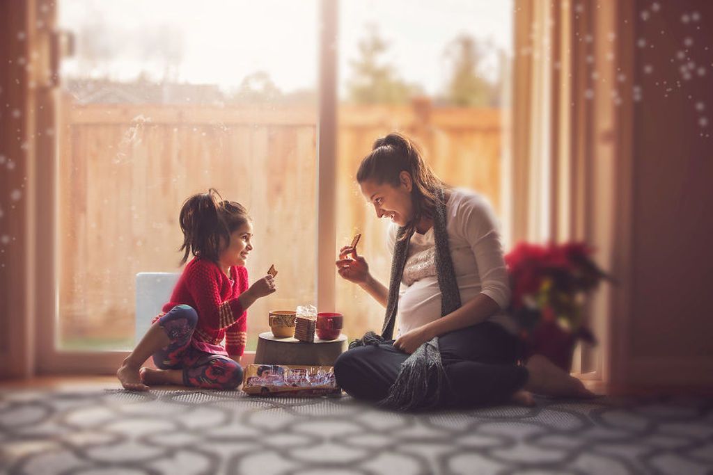 Μαμά περιμένει δεύτερο παιδί κι αυτός είναι ο τρόπος που βρήκε για να μην παραμελεί το μεγαλύτερο