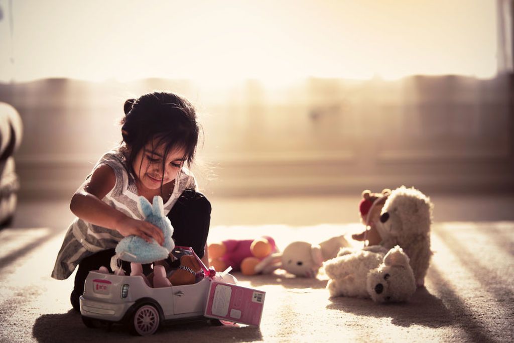 Μαμά περιμένει δεύτερο παιδί κι αυτός είναι ο τρόπος που βρήκε για να μην παραμελεί το μεγαλύτερο