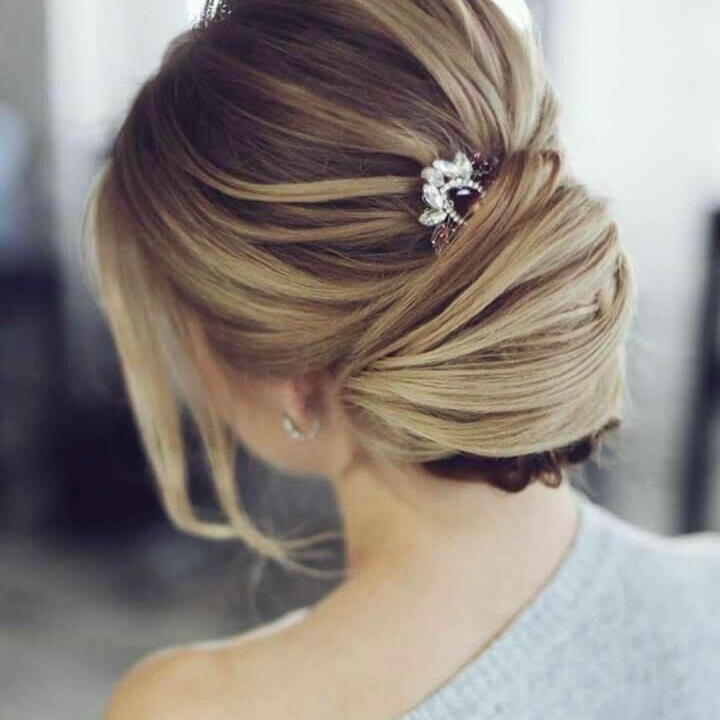 Δεκαπέντε απίθανα καλοκαιρινά χτενίσματα για μαμάδες, που θέλουν να εντυπωσιάσουν