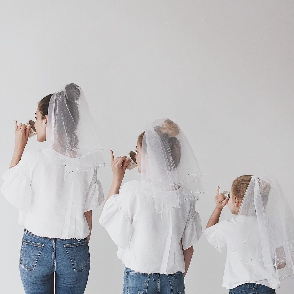 Όταν οι κόρες μιμούνται τη μαμά (pics)